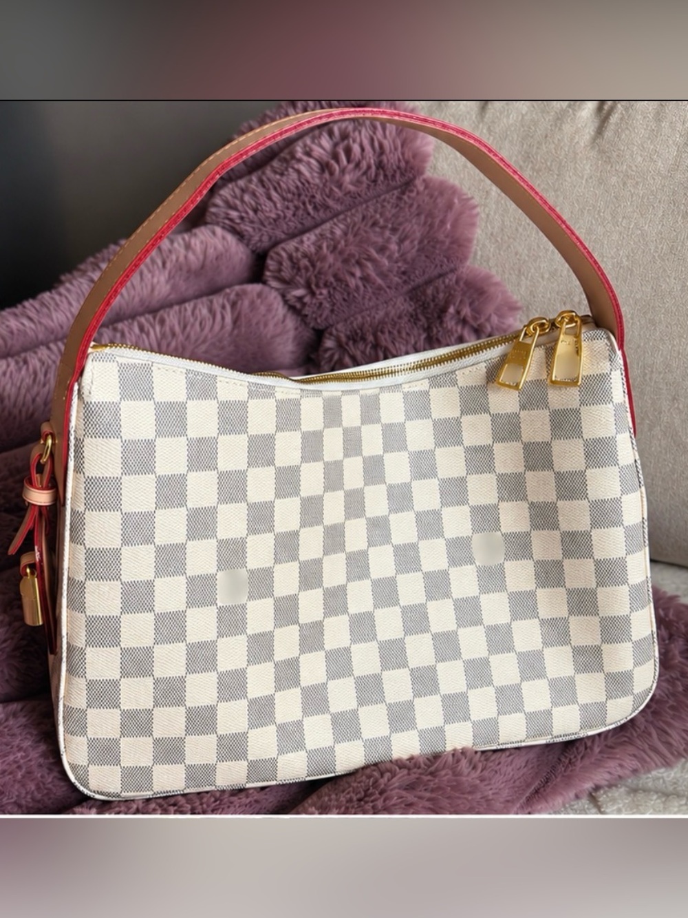 Cute Medium Shoulder Bag